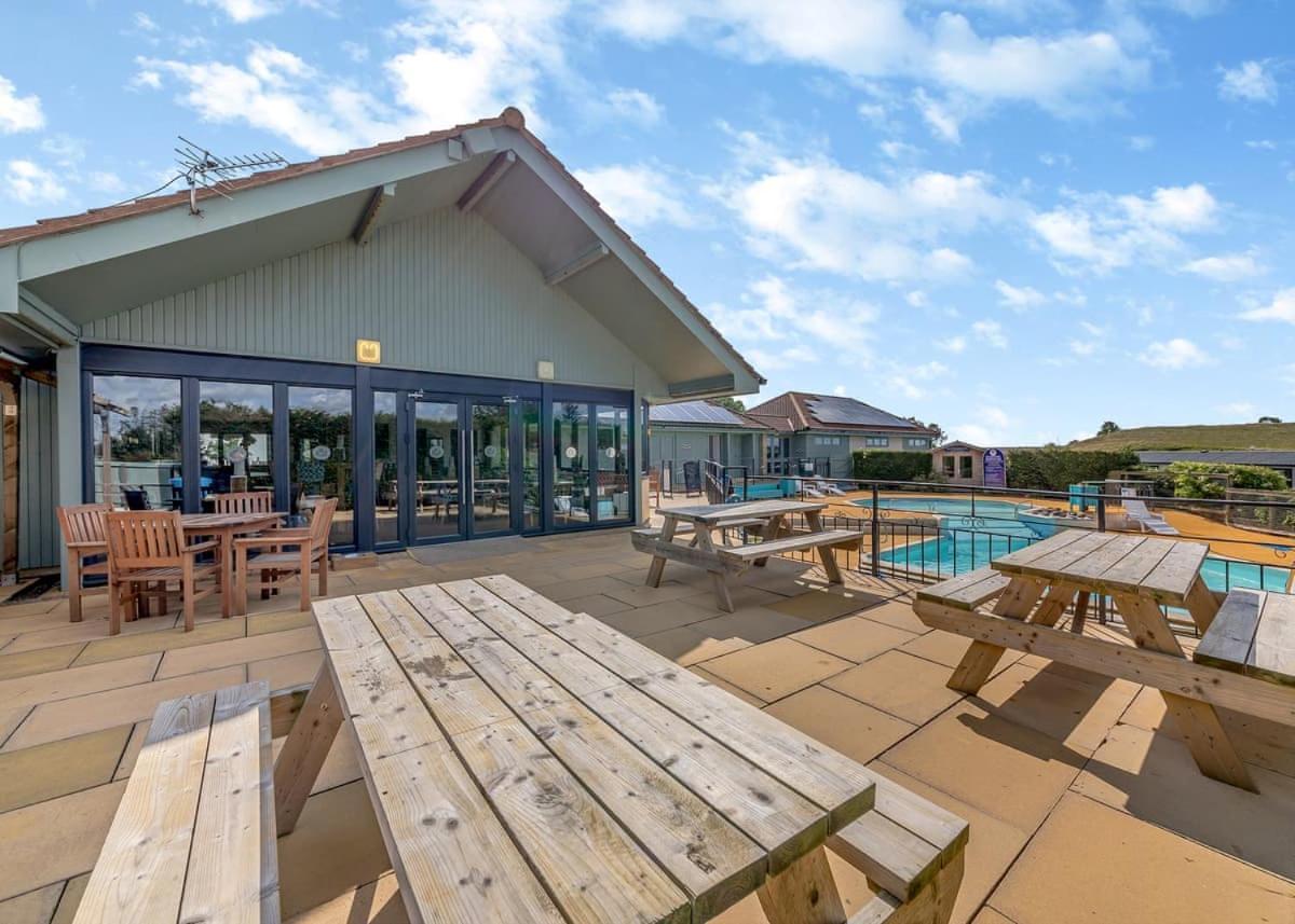 Waren Caravan Park Bamburgh Ngoại thất bức ảnh